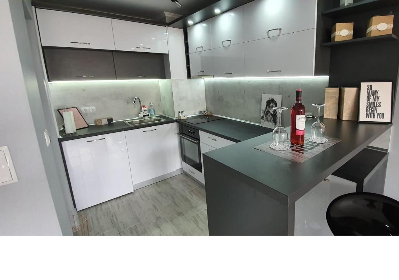 K&K Stylish Elegance Apartman Burgasz Kültér fotó